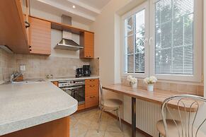 Holiday House Near the Beach by Renters