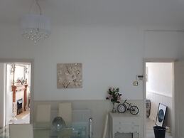 Captivating 3-bed House in St Marychurch Torquay