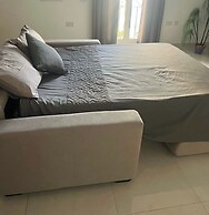 Sunset Modern Apt - Near Beach, Wifi & Cable TV