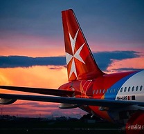 Sunset Modern Apt - Near Beach, Wifi & Cable TV