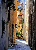 Sunset Modern Apt - Near Beach, Wifi & Cable TV