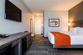 Amsterdam Inn & Suites, Ascend Hotel Collection