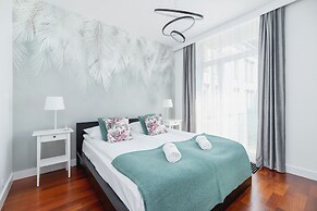 Apartment Lobzowska Cracow by Renters