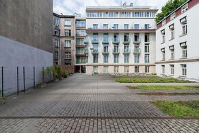 Apartment Lobzowska Cracow by Renters