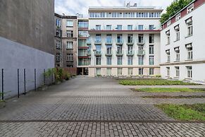 Apartment Lobzowska Cracow by Renters