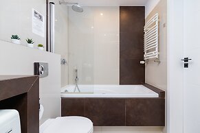 Apartment Lobzowska Cracow by Renters