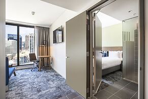 Holiday Inn Express Melbourne Little Collins by IHG