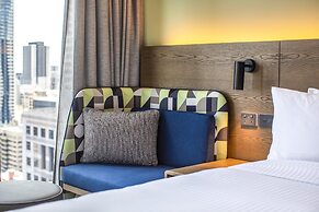 Holiday Inn Express Melbourne Little Collins by IHG