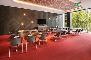 Holiday Inn Express Melbourne Little Collins by IHG