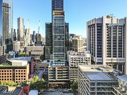 Holiday Inn Express Melbourne Little Collins by IHG