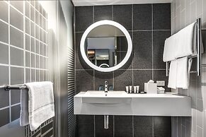 Holiday Inn Express Melbourne Little Collins by IHG