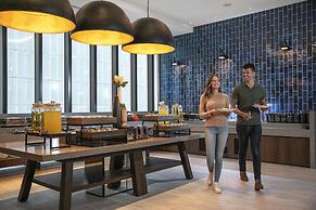 Holiday Inn Express Melbourne Little Collins by IHG