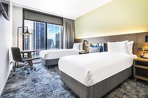 Holiday Inn Express Melbourne Little Collins by IHG