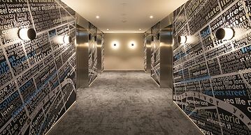 Holiday Inn Express Melbourne Little Collins by IHG