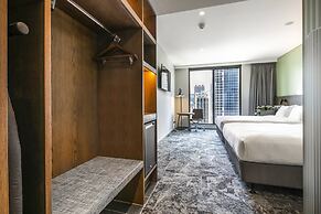 Holiday Inn Express Melbourne Little Collins by IHG