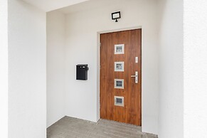 Apartments Legionow 47 by Renters