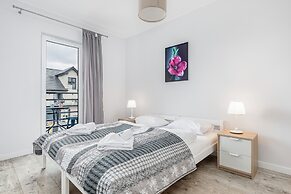 Apartments Legionow 47 by Renters