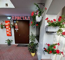 Christal - Hostel