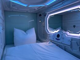 Space Night - Hostel