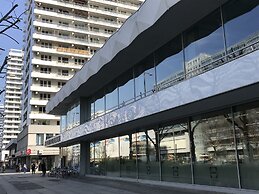 Space Night - Hostel