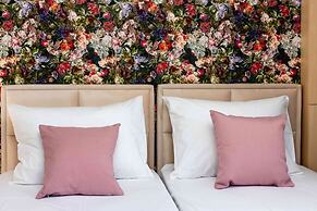 More Apartments na Estonskoy 37 k6