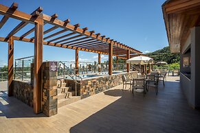 Laghetto Resort Golden