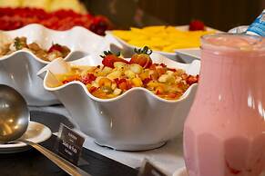 Laghetto Resort Golden