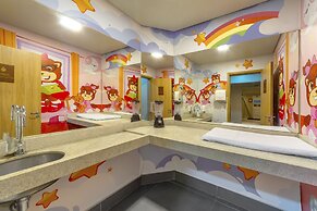 Laghetto Resort Golden