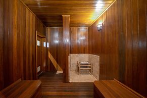 Laghetto Resort Golden