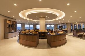 Laghetto Resort Golden