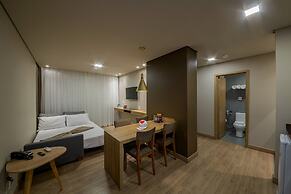 Laghetto Resort Golden