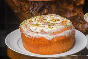 Laghetto Resort Golden