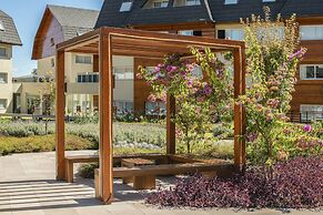 Laghetto Resort Golden