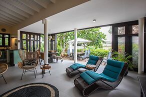 Blue Bay Bungalows - The Garden