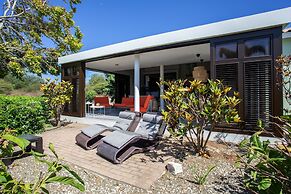 Blue Bay Bungalows - The Garden