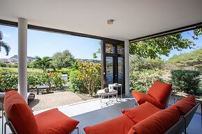 Blue Bay Bungalows - The Garden