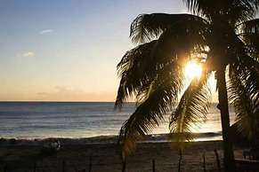 Rock Side Beach Villa