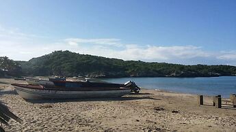 Rock Side Beach Villa