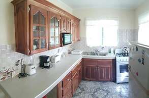 Rock Side Beach Villa