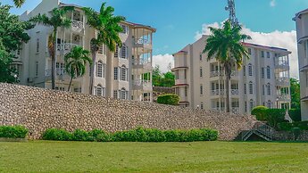 Mira Bay Apartments