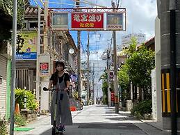 Kalakaua Inn The Kitchen Hostel Ao