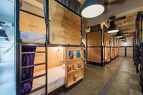 Kalakaua Inn The Kitchen Hostel Ao