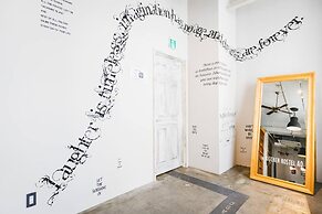 Kalakaua Inn The Kitchen Hostel Ao