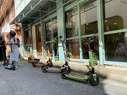 Kalakaua Inn The Kitchen Hostel Ao