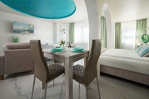 Elegante Apartments - Adults only