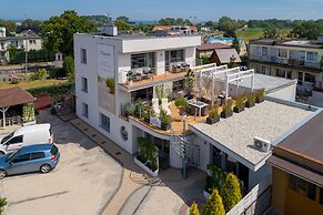 Elegante Apartments - Adults only