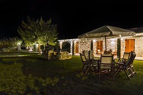 Opensea Villa Private Beach & Tennis Court