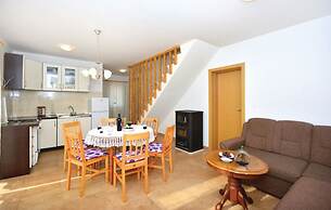 New Modern House in a Quiet Island Area w. Garden