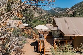 Huttopia Paradise Springs