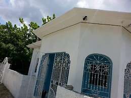 Cockle Stop Inn Beach Holidays